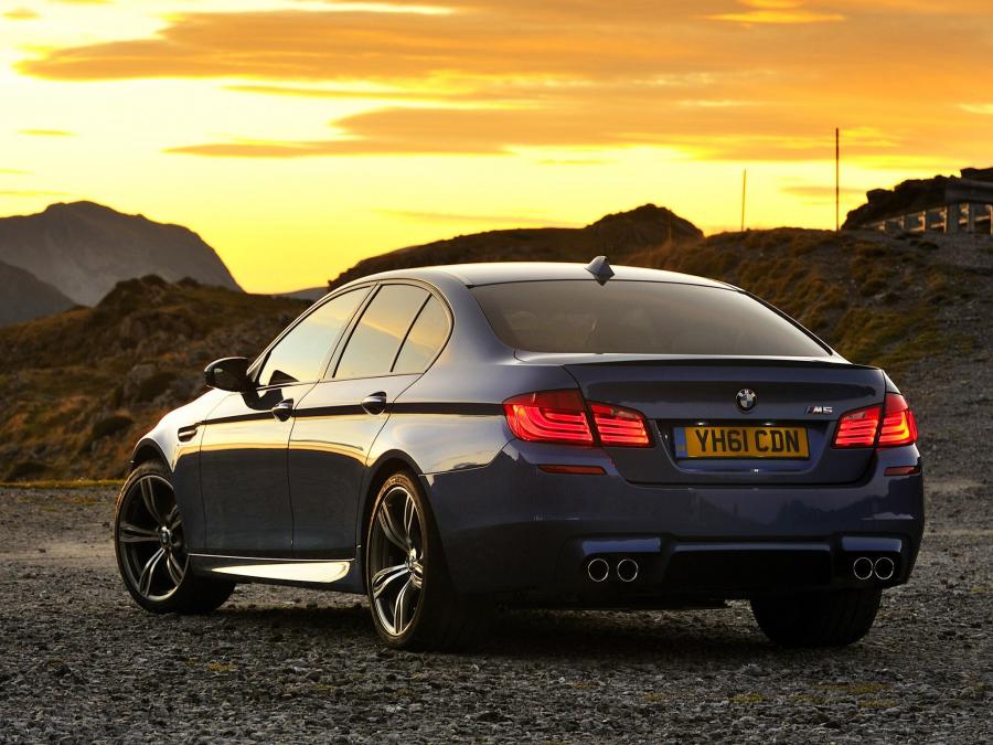  BMW M5 2011 года  (UK) (фото 30 из 36)